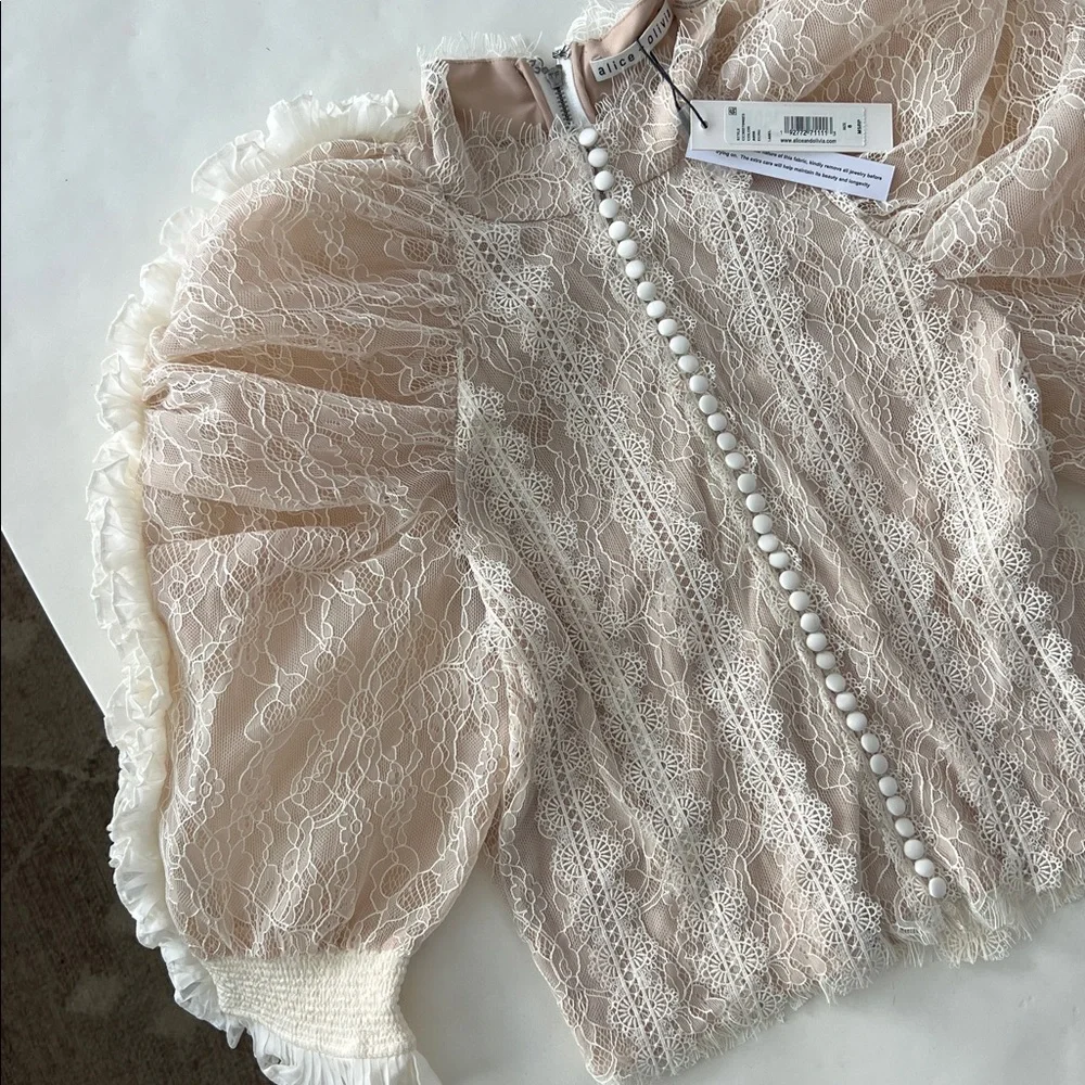 NWT Alice + Olivia Brenna Lace Ruffle High Neck Victorian Style Blouse 8/M $595 - Picture 3 of 8